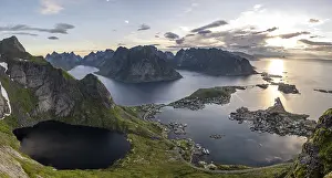 Evening atmosphere, view from Reinebringen