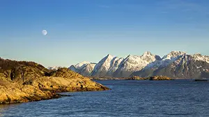 Category Scandinavia Prints: Evening light on the coast near Kabelvag