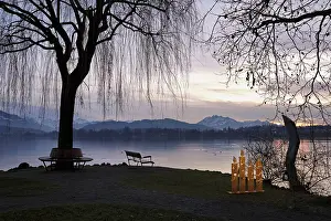 Evening mood at Lake Zug, Pilatus in the background