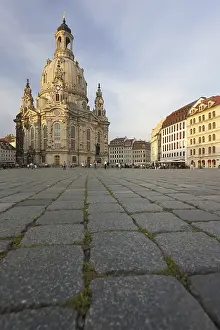 Evening mood in the town centre of Dresden with Frauenkirche