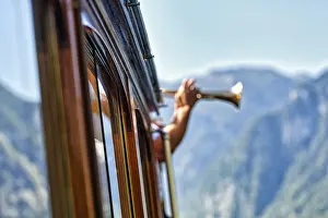 Excursion steamer, trumpet for echo