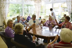 Exemplary care in old people's homes