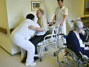 Exemplary care in old people's homes