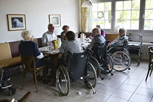 Exemplary care in old people's homes