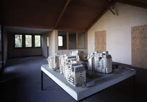 Exhibition building in Weyhepark with model of the originally planned development