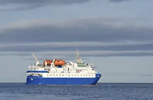 Category Scandinavia Prints: Expedition cruise ship, MS Quest