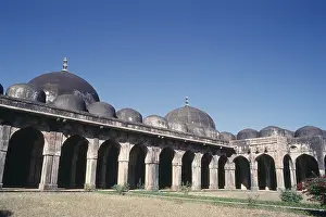 Exterior view of Jami Masjid, Mandu