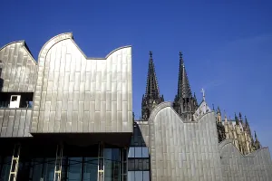 Facade, Museum Ludwig, in the back the Koelner Dom Cologne Cathedral