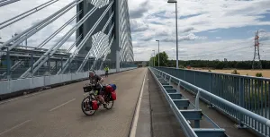 The factory bridge over the River Main in Kelsterbach