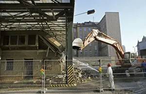 Fall of the Berlin Wall, demolition at Checkpoint Charlie