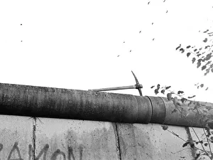 Fall of the Berlin Wall, Friday the 10th of November 1989