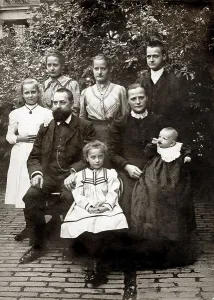 Family portrait, 1907