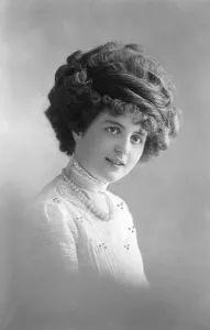 Fashion, hair fashion, hairstyle from the imperial period