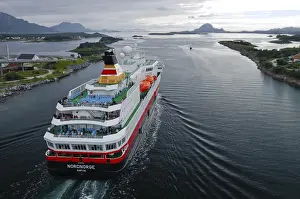 Category Scandinavia Prints: Ferry of the Hurtigruten, Bronnoy