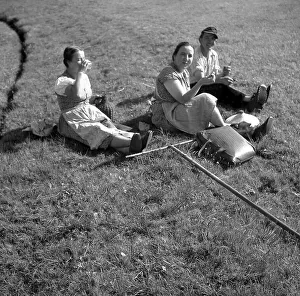 Field workers take a break, agriculture