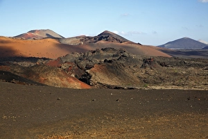 Fire Mountains, Montanas del Fuego