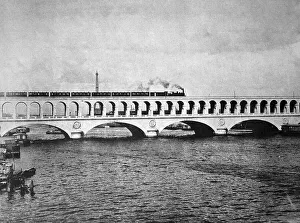 One of the first autotypes of the bridge of Viaduc d'Auteuil