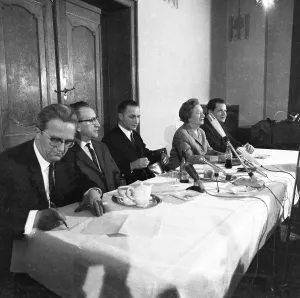 The first press conference of the KPD cadre