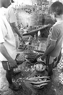 Fis hermen at sass oon dock, Colaba, Bombay Mumbai, Maharas htra, India, As ia