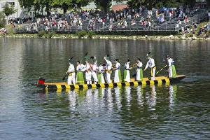 Fischerstechen on the Danube, old custom in Ulm