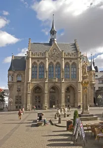 At the Fischmarkt Square, Old City Hall