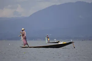 Fisherman inle lake, myanmar, burma