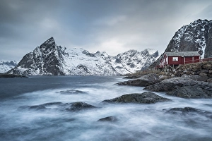 Category Scandinavia Prints: Fishermen's houses, Rorbuer or Rorbu