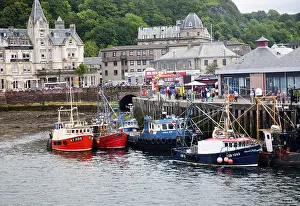 Fishing boats in the harbour at the town of Oban