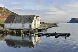 Category Scandinavia Prints: Fishing huts with jetty, Torvik