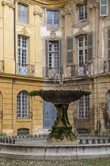 Fontaine d'Albertas, fountain on the Place d'Albertas