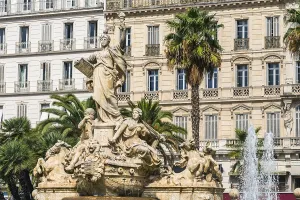 Fontaine de la Federation, Place de la Liberte