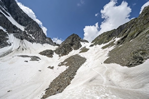 Category Mountain Landscapes Prints: Forcellation with snowfields, Noerdliche Moerchnerscharte