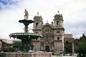 Fountain of the Inca Emperor Pachacuti and Cuzco Cathedral, Plaza De Armas, Cuzco, Peru, South America 1962, South America