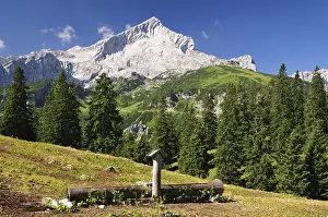 Fountain, view of Alpspitze, Garmisch-Partenkirchen