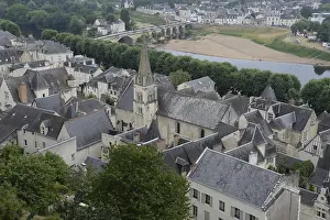 Framed Print : France, Chinon, old town, roofs