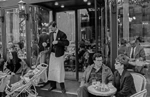 France, Paris, 24.03.1990, Cafe, Waiter, Europe