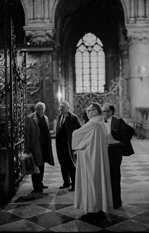 France, Paris, 24.03.1990, conversation after a mass in the church Notre-Dame