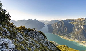 Category Mountain Landscapes Prints: Friends at the summit, mountain panorama from Baerenkopf