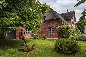 Frisian house with thatched roof