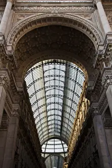 The Galleria Vittorio Emanuele II is a covered double arcade formed of two glass-vaulted arcades at right angles