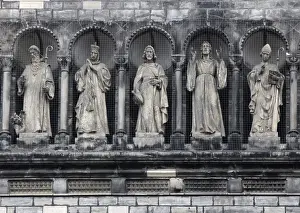 Gallery of saints (sainthood, cloud of saints) with attributes of divine revelation