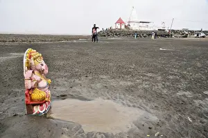 Ganesh idol, Dumas beach, Surat