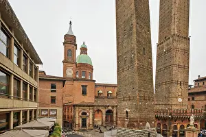 Garisenda and Asinelli towers, Santi Bartolomeo and Gaetano churches in the back