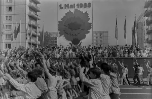 GDR, Berlin, 01.05.1988, 1 May demonstration in Karl-Marx-Allee