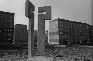 GDR, Berlin, 02. 02. 1989, art installation by Robert Rehfeldt