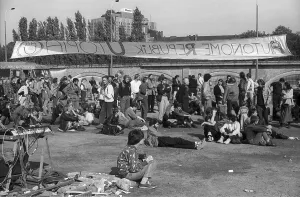GDR, Berlin, 03. 10. 1990, Foundation of the Autonomous Republic of Utopia at the watchtower at the Spreebogen