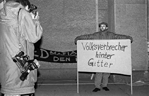 GDR, Berlin, 03. 12. 1989, People's criminals behind bars