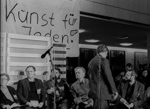 GDR, Berlin, 04.03.1990, demand for cultural use (from left to right) Irene Runge
