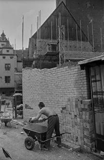 GDR, Berlin, 05.06.1990, Construction work at the Maerkisches Museum