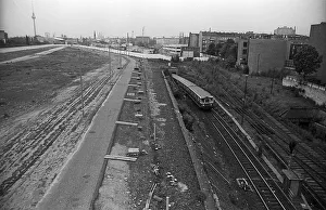 GDR, Berlin, 07. 06. 1990, border guards at the Liesenbruecke